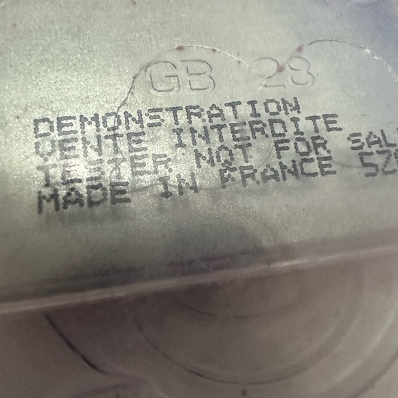 Vente interdite Blush from Dior - Picture 2 of 3